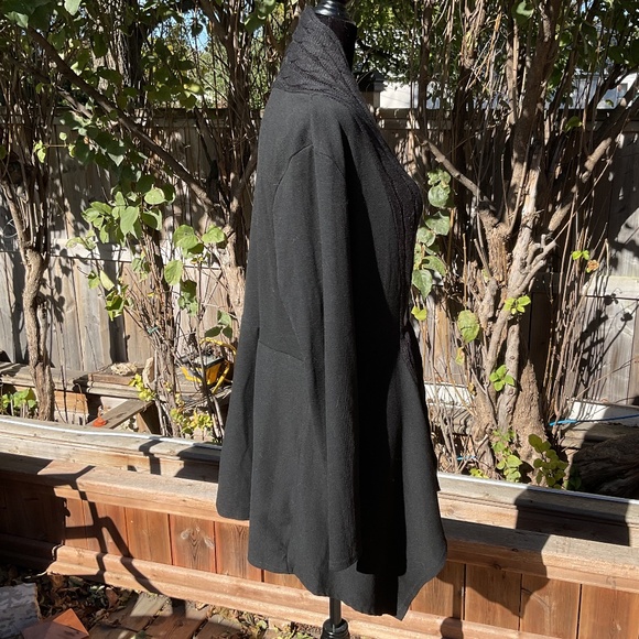 NWOT Dressfo Black Knit Sweater With Attached Belt - Picture 4 of 9